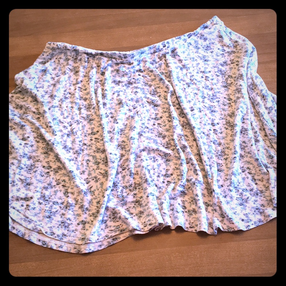 Above the knee skirt